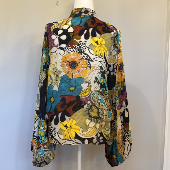 Alexis Renell In Floral Grove Blouson-Sleeve Beautiful Top Size Medium like new - Picture 2 of 4